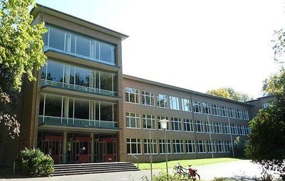 Graf-Engelbert-Schule verlängert als erste Bochumer Schule die Sommerferien