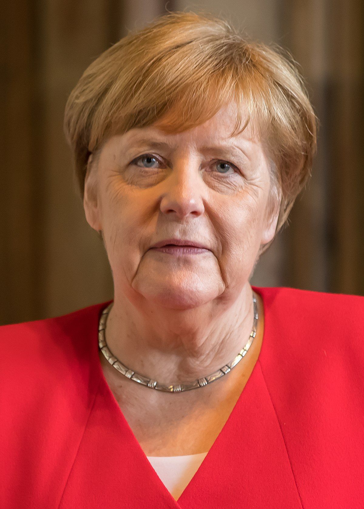 Angela Merkel reagiert auf fnrapper music