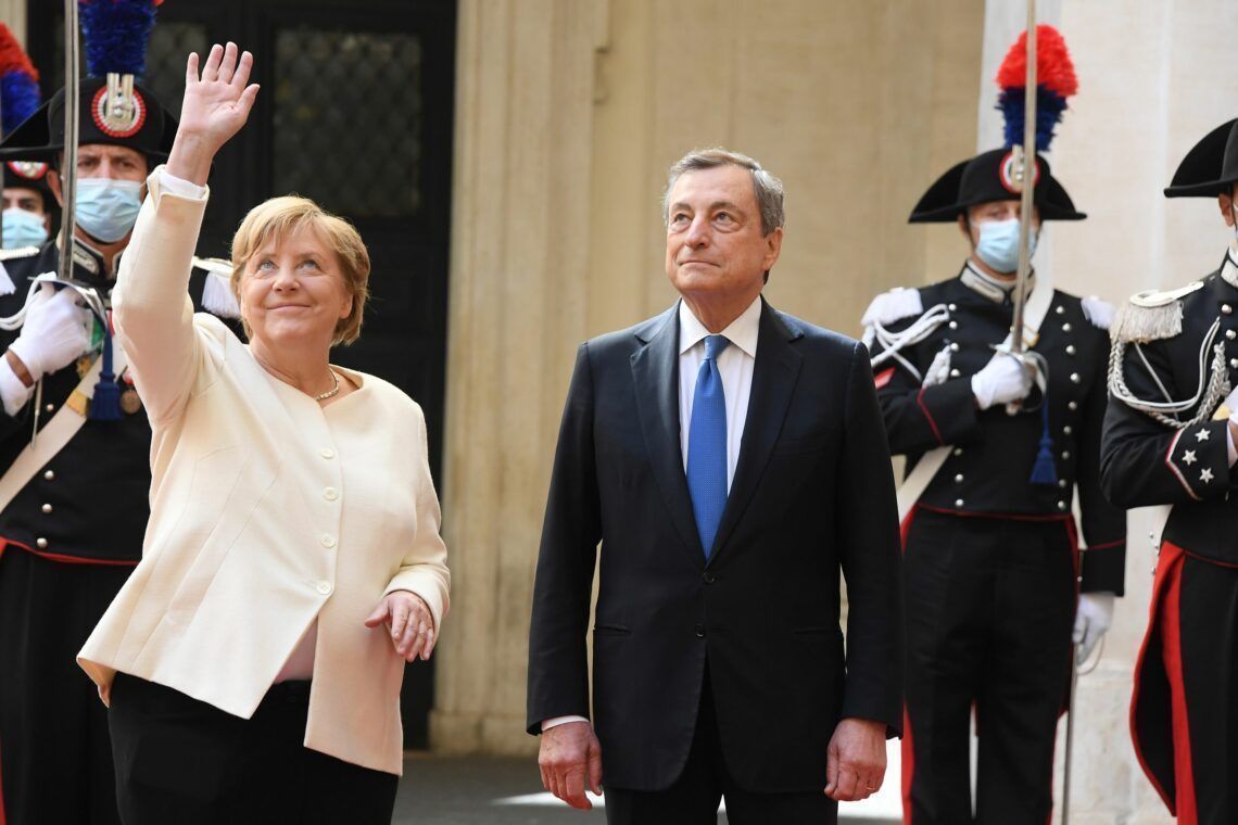 Angela Merkel kandidiert als Präsidentin von Italien !!!!!