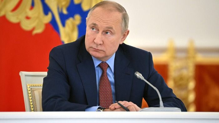 Putin beendet Angriff nach Sturz des Präsidenten