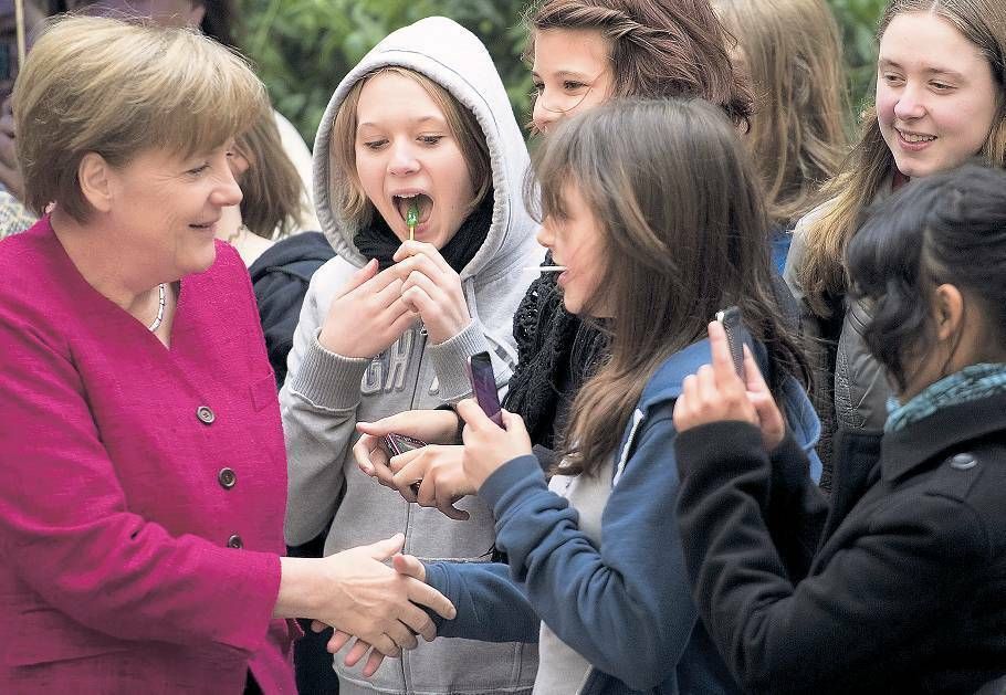 Angela Merkel besucht die Bodelschwinghschule