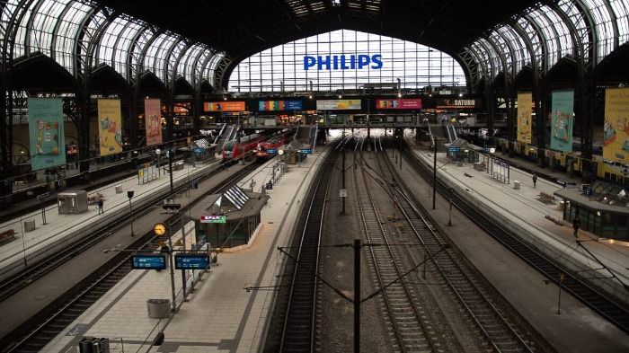 Hamburger Hauptbahnhof gesperrt.