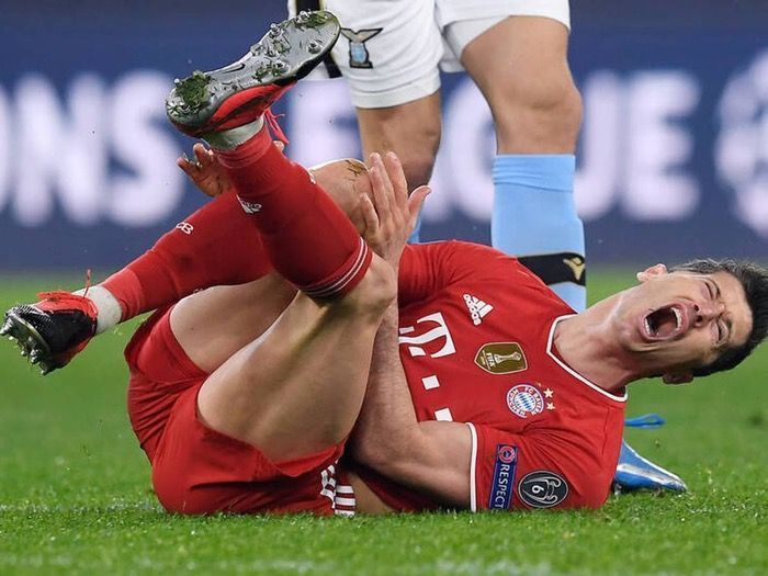 Schock Nachrichten für die Bayern - Lewandowski fällt mehrere Monate mit Kreuzbandriss aus!