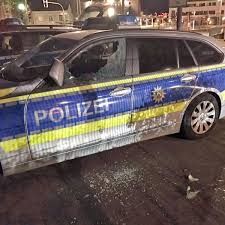5 Jugendliche machen Polizeiautos Kaputt / Rhein-Lahn-Kreis
